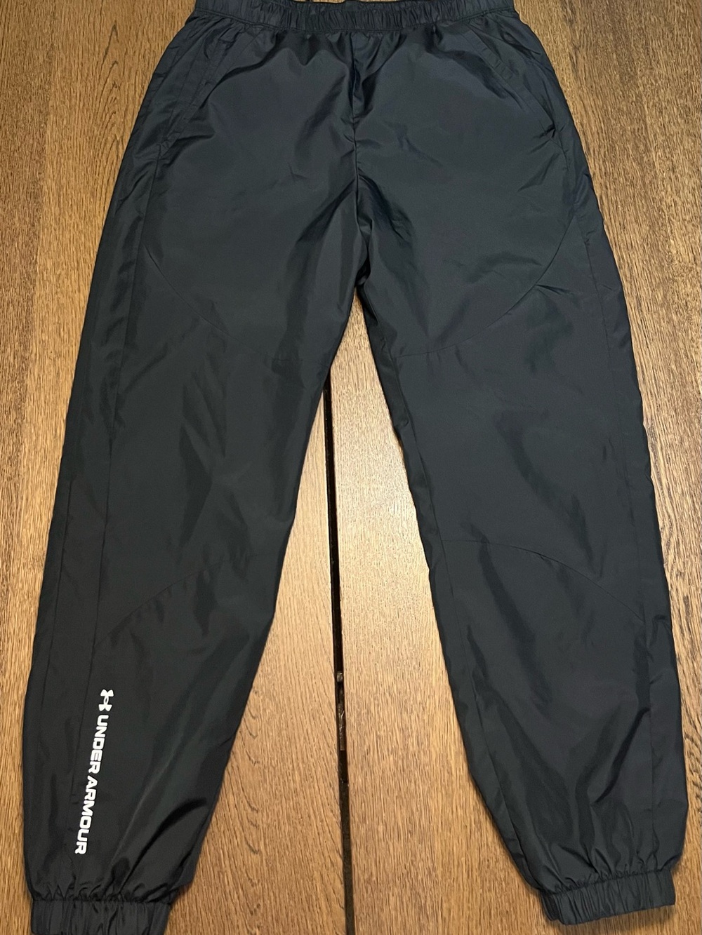 Under Armour Black Athletic Windbreaker Pants with White Logo Sz Small TALL